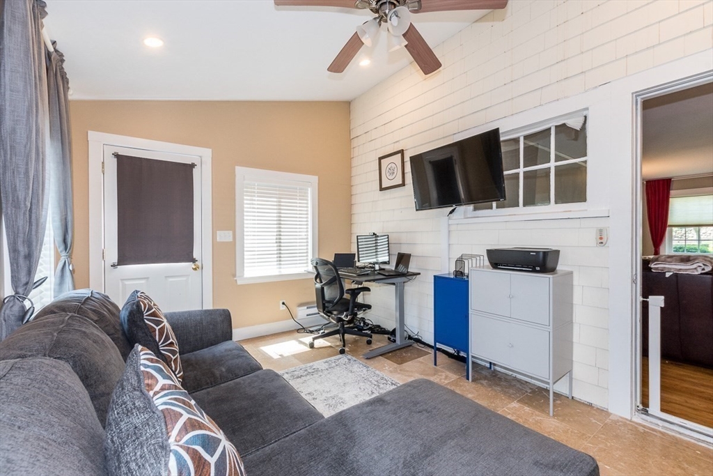 83 Saunders Road Norwood, MA 02062 - Photo 12 of 24