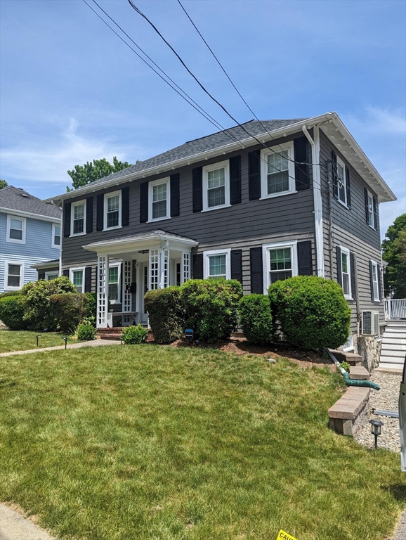 83 Saunders Road Norwood, MA 02062 - Photo 3 of 24