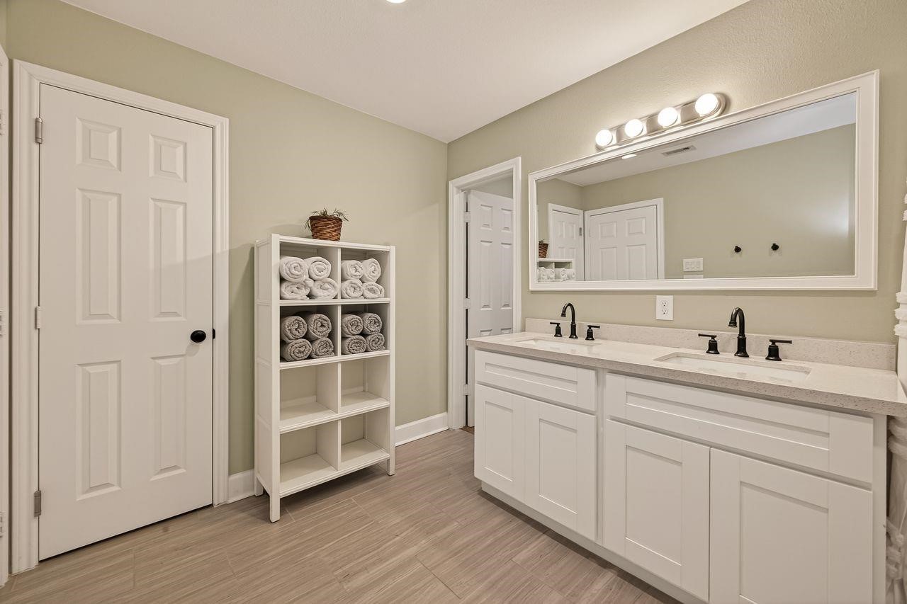 9724 Racine Street Houston, TX 77029 - Photo 5 of 6 Gallery Image 5