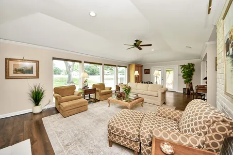 $599,000 | 31 Bendwood Drive, Sugar Land, TX 77478