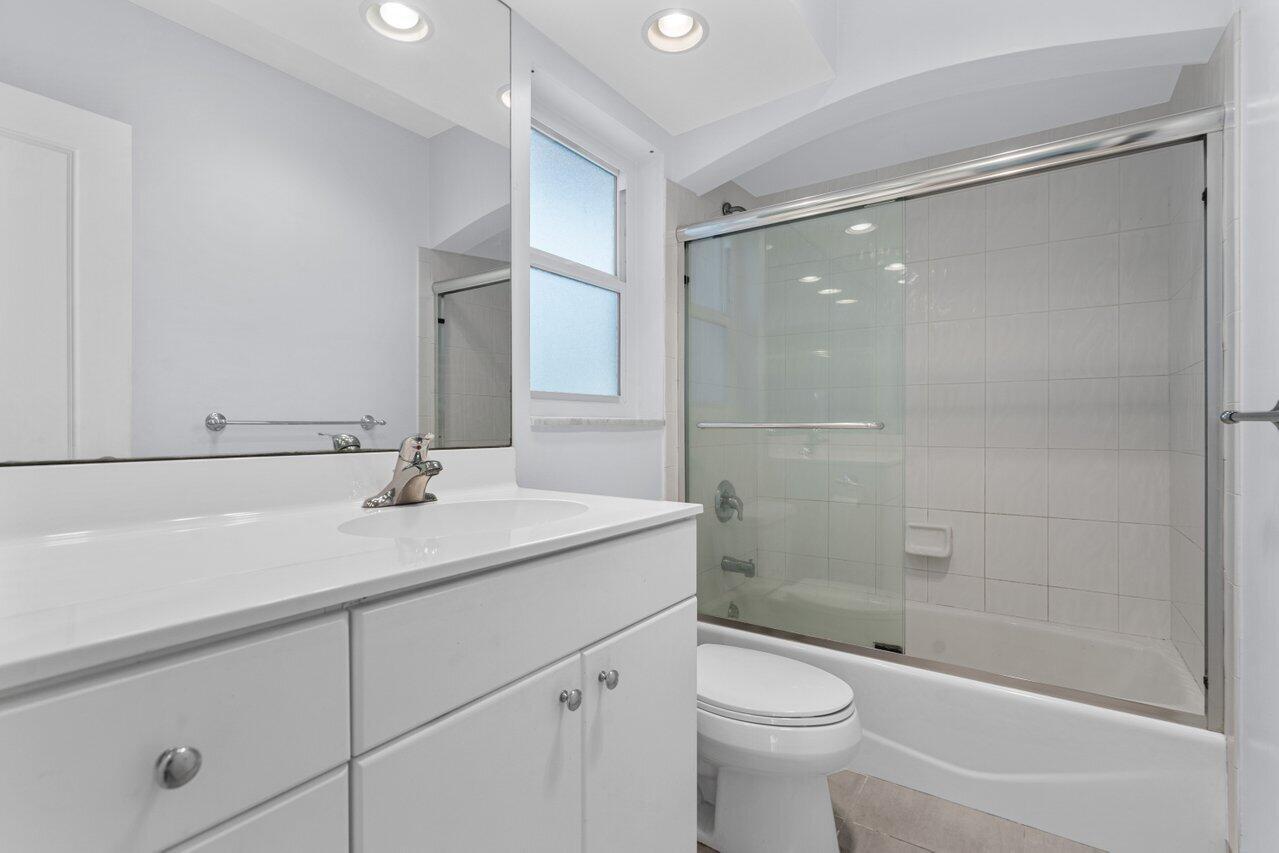 1174 Southwest 5th Street Boca Raton, FL 33486 - Photo 16 of 29 018-1174Southwest5thStreet-BocaRaton-FL-