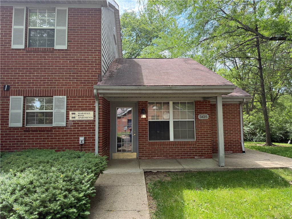 3435 Marshall Road Dayton, OH 45429 - Photo 3 of 94