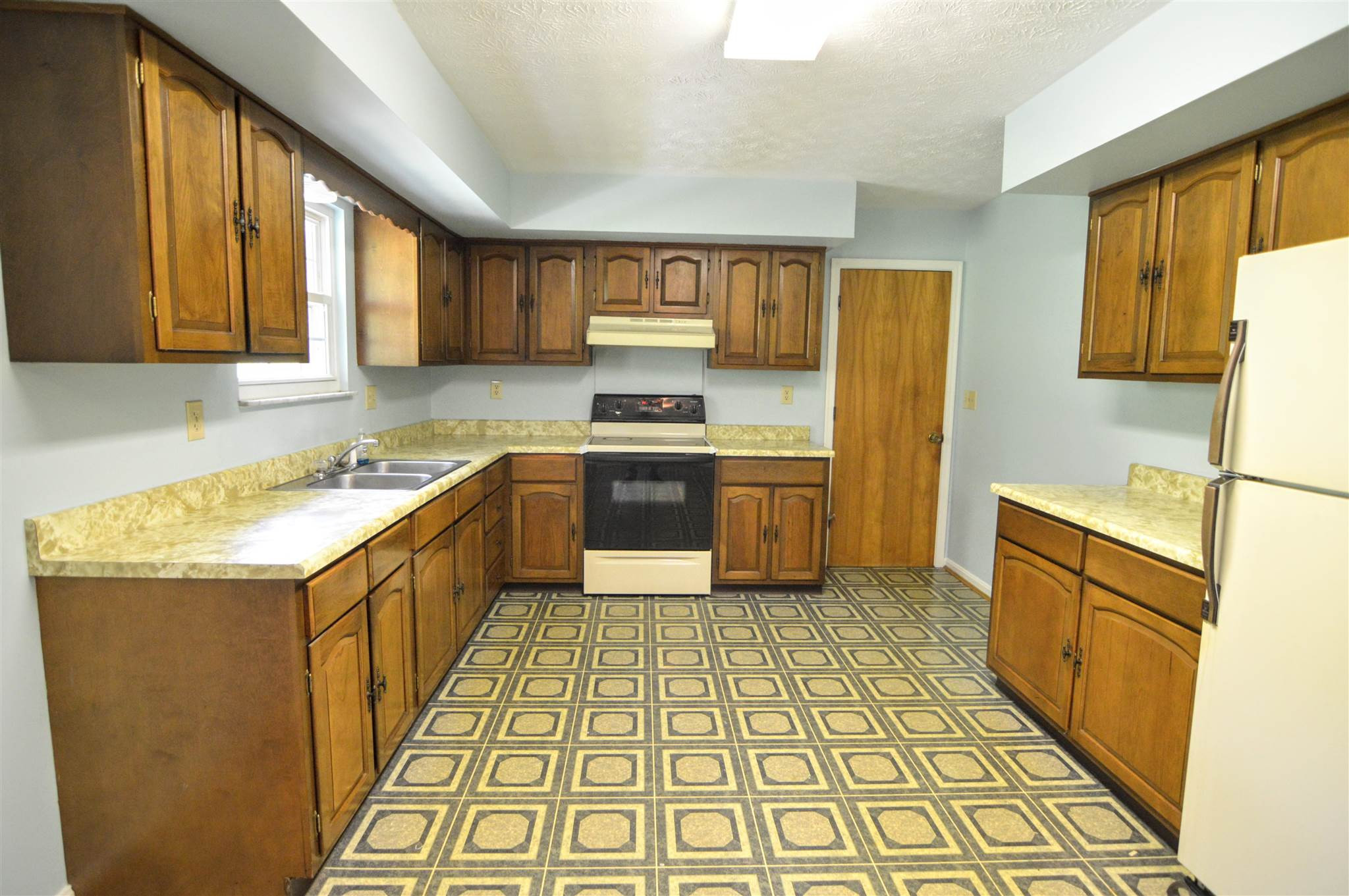 394 Orphanage Road Fort Wright, KY 41017 - Photo 11 of 37 Gallery Image 11