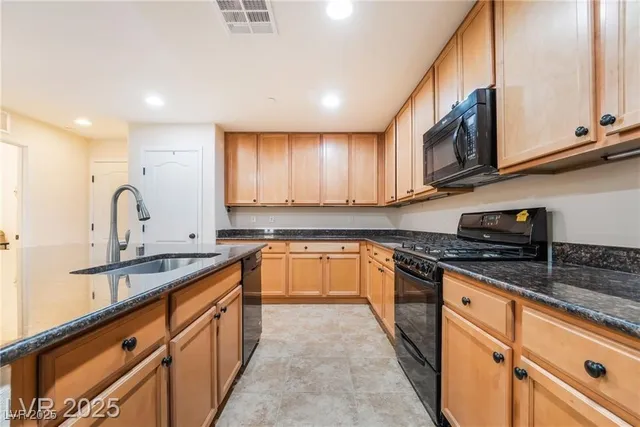 $419,000 | 3088 Bicentennial Parkway, Henderson, NV 89044