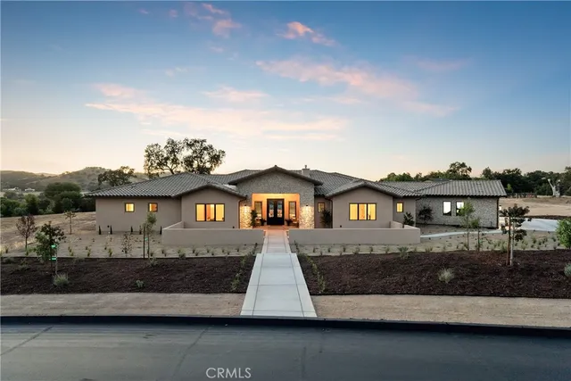 $2,800,000 | 1410 Fire Rock Loop, Templeton, CA 93465