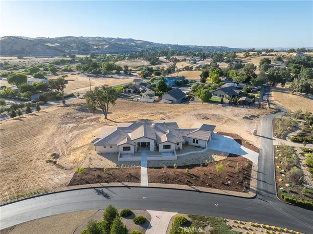 $2,800,000 | 1410 Fire Rock Loop, Templeton, CA 93465