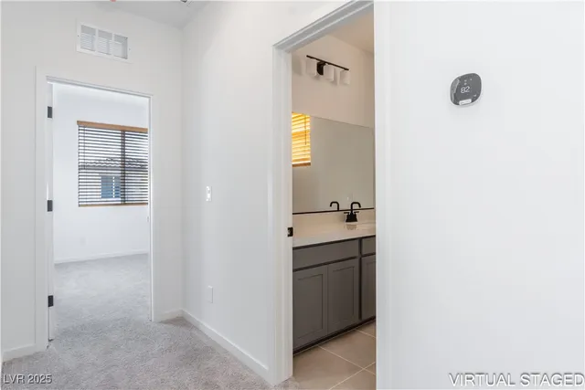 $2,100 | 188 Vanhoy Avenue, Henderson, NV 89011