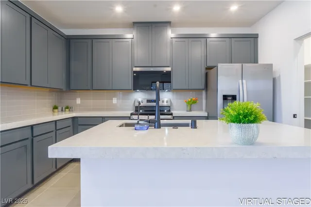 $2,100 | 188 Vanhoy Avenue, Henderson, NV 89011