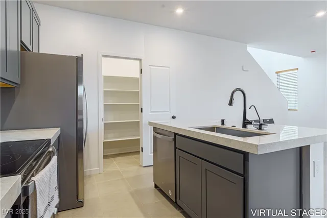 $2,100 | 188 Vanhoy Avenue, Henderson, NV 89011