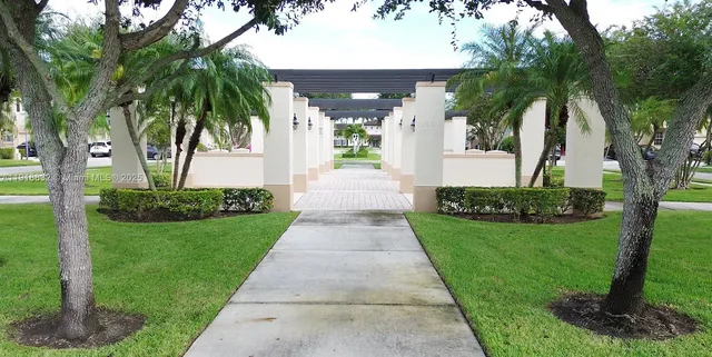 $519,499 | 12847 Southwest 133rd Street, Miami, FL 33186