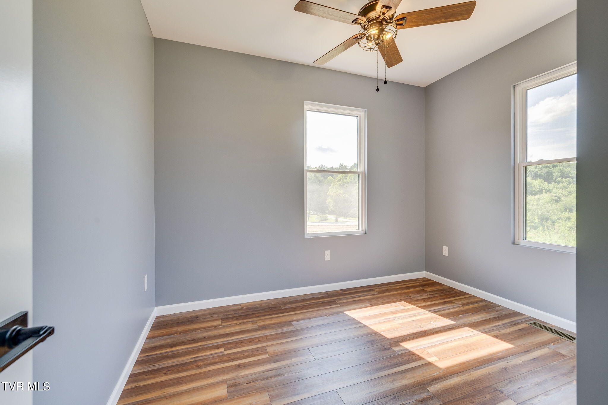 155 Keller Road Afton, TN 37616 - Photo 16 of 43 029