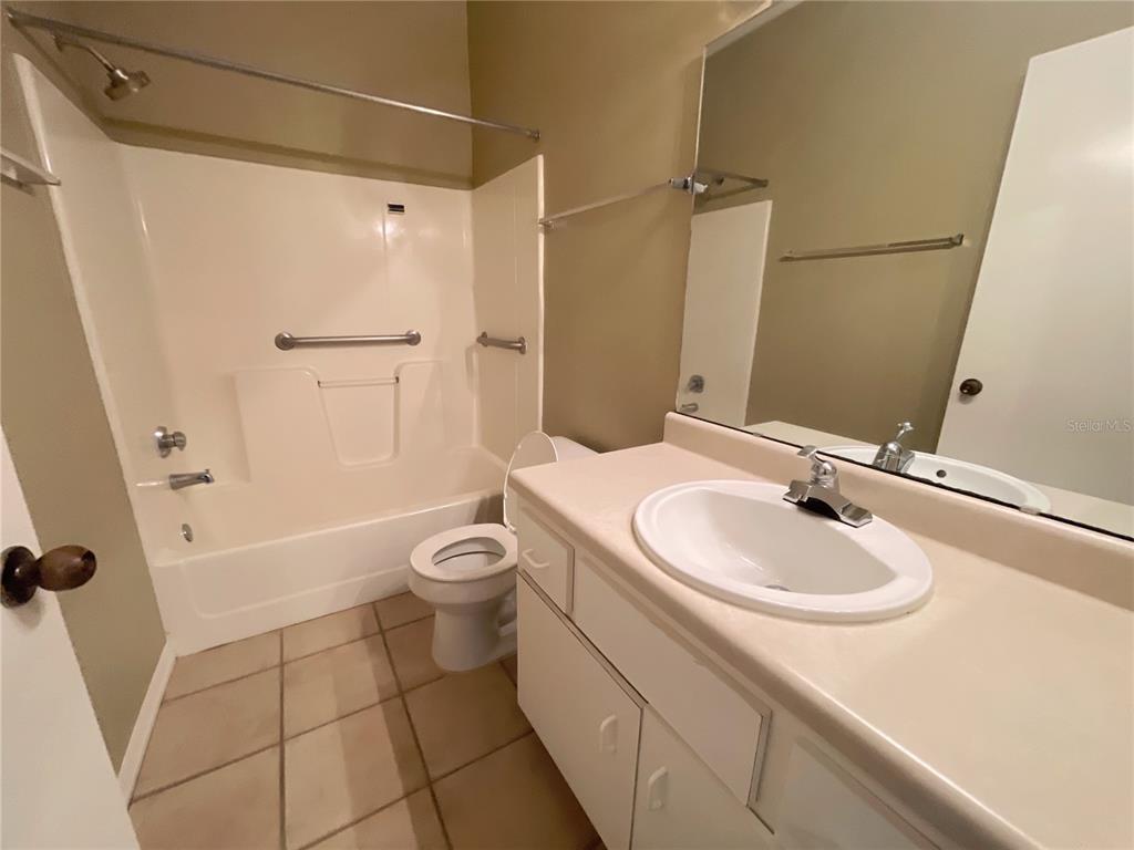 4700 Southwest Archer Road, Unit 105 Gainesville, FL 32608 - Photo 9 of 14