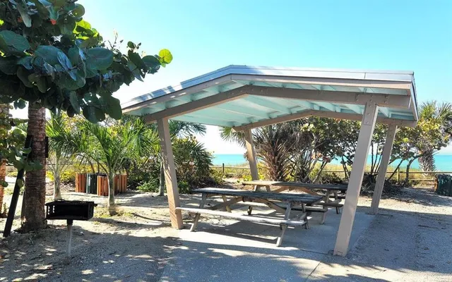 a sign that is on the wall