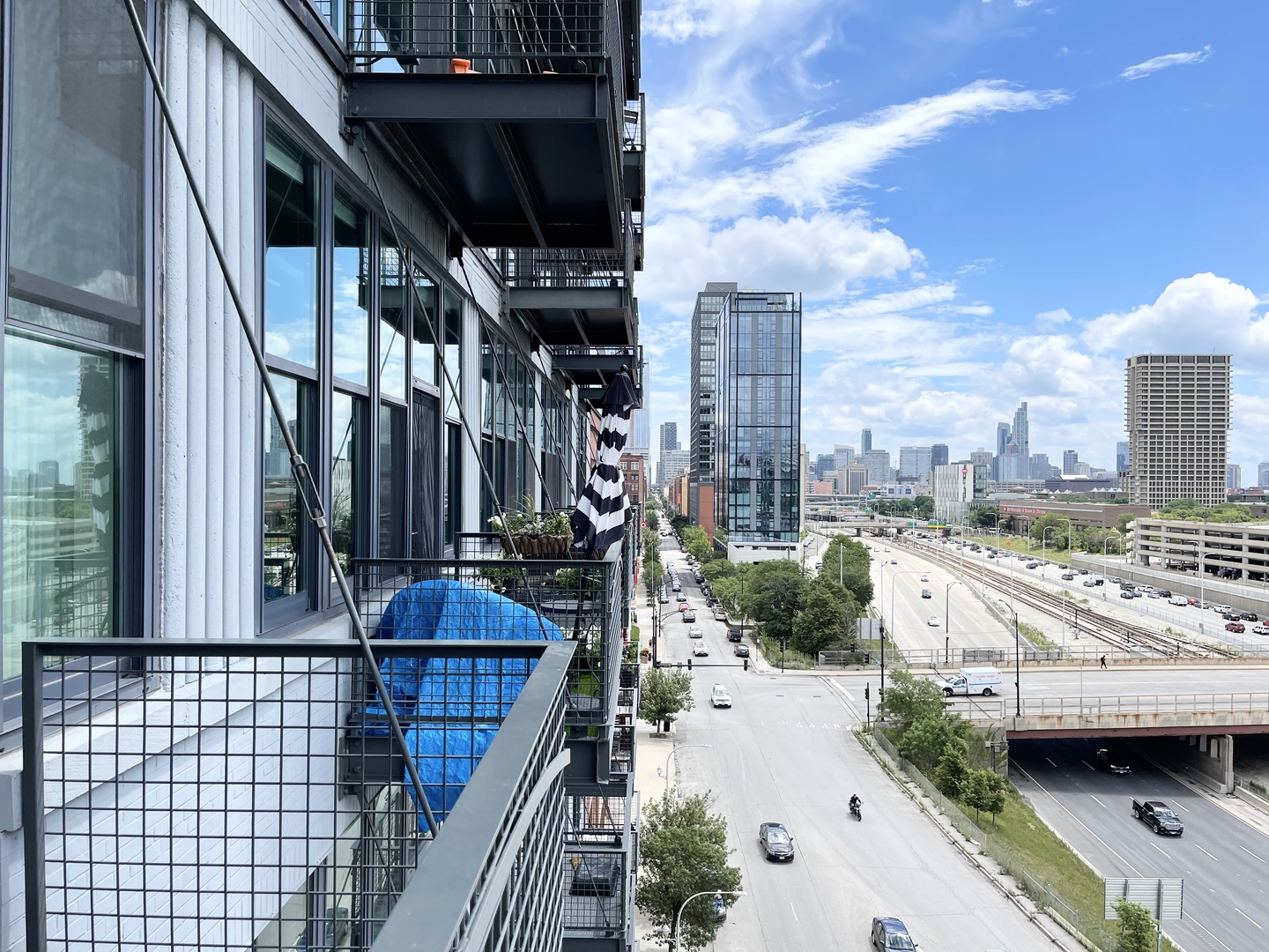 1224 West Van Buren Street, Unit 604 Chicago, IL 60607 - Photo 17 of 18