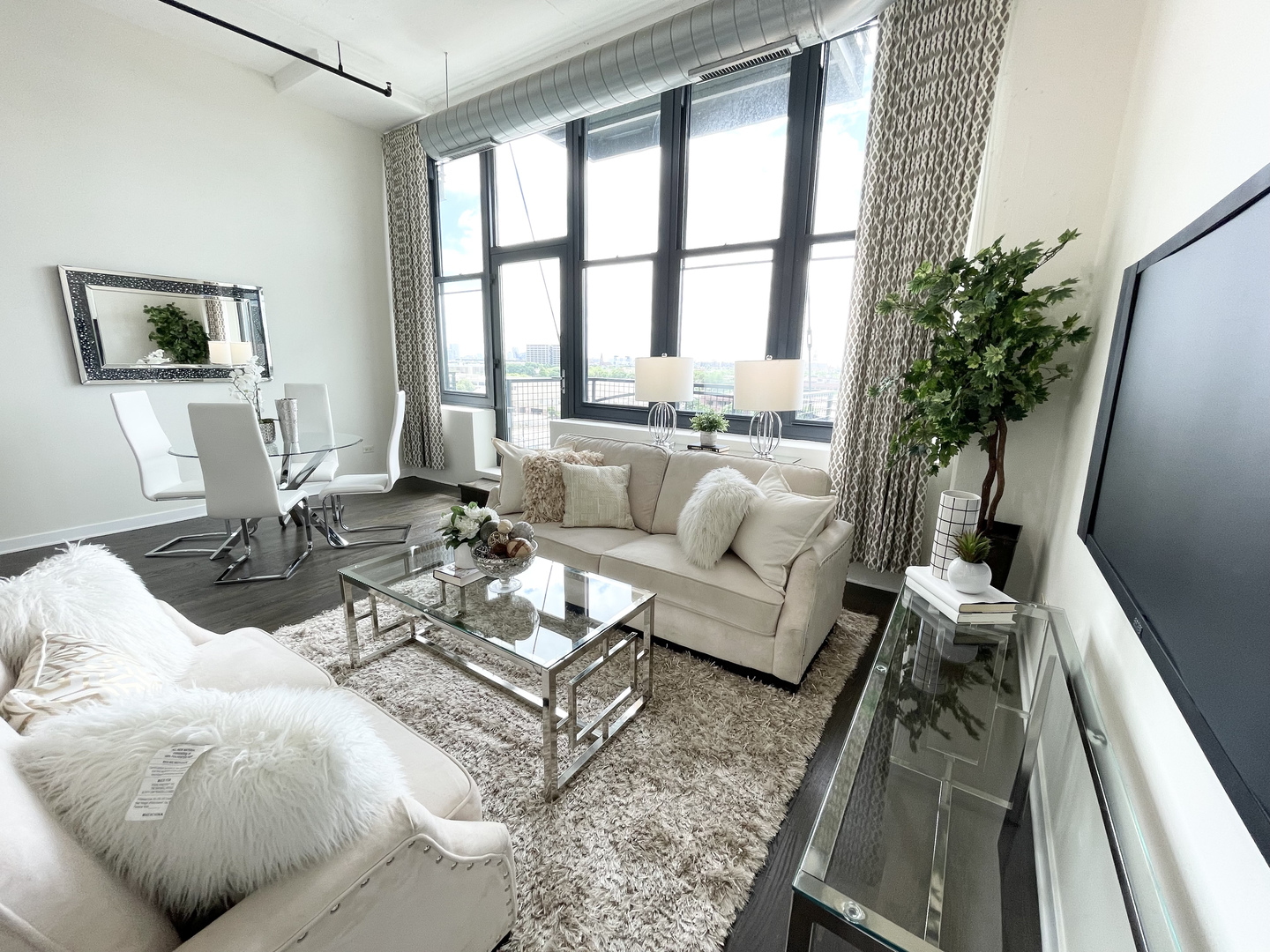 1224 West Van Buren Street, Unit 604 Chicago, IL 60607 - Photo 3 of 18