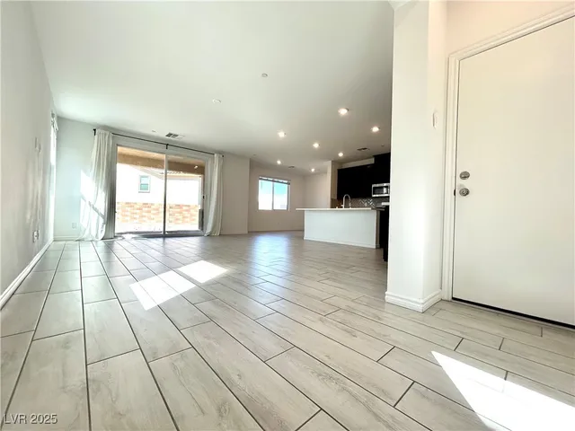 $2,284 | 839 Nova Heights Street, Henderson, NV 89011