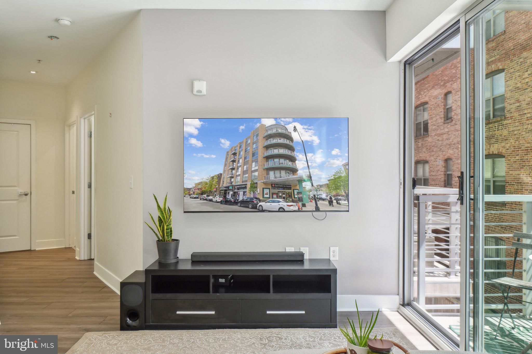 2550 17th Street Northwest, Unit 205 Washington, DC 20009 - Photo 12 of 25