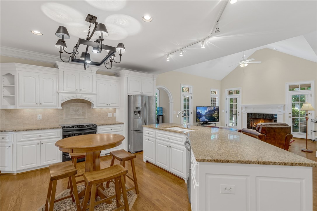 203 Stonebrook Farm Way Greenville, SC 29615 - Photo 11 of 36