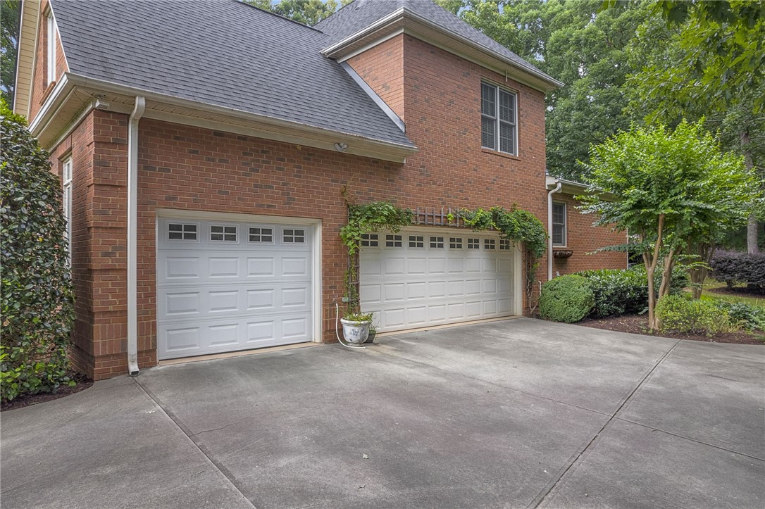 203 Stonebrook Farm Way Greenville, SC 29615 - Photo 34 of 36