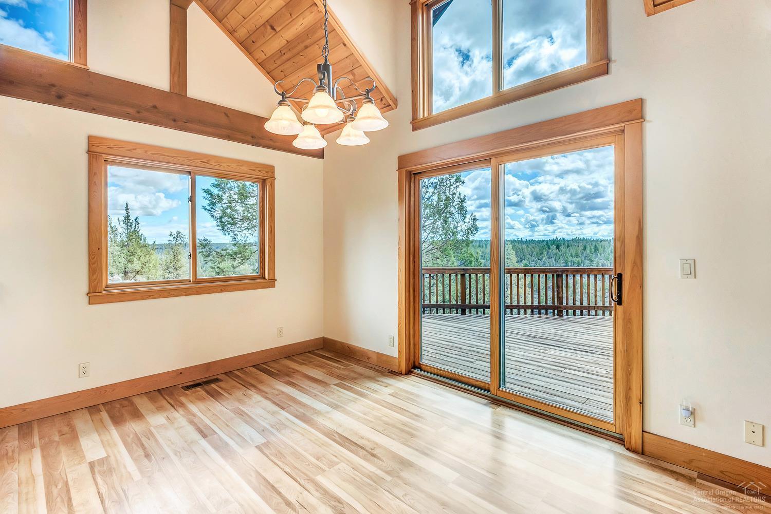 17655 Mountain View Road Sisters, OR 97759 - Photo 9 of 25 Additional Photo