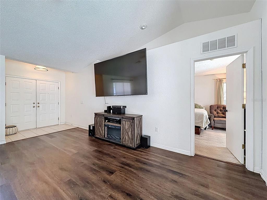 7221 Nightwalker Road Weeki Wachee, FL 34613 - Photo 11 of 50