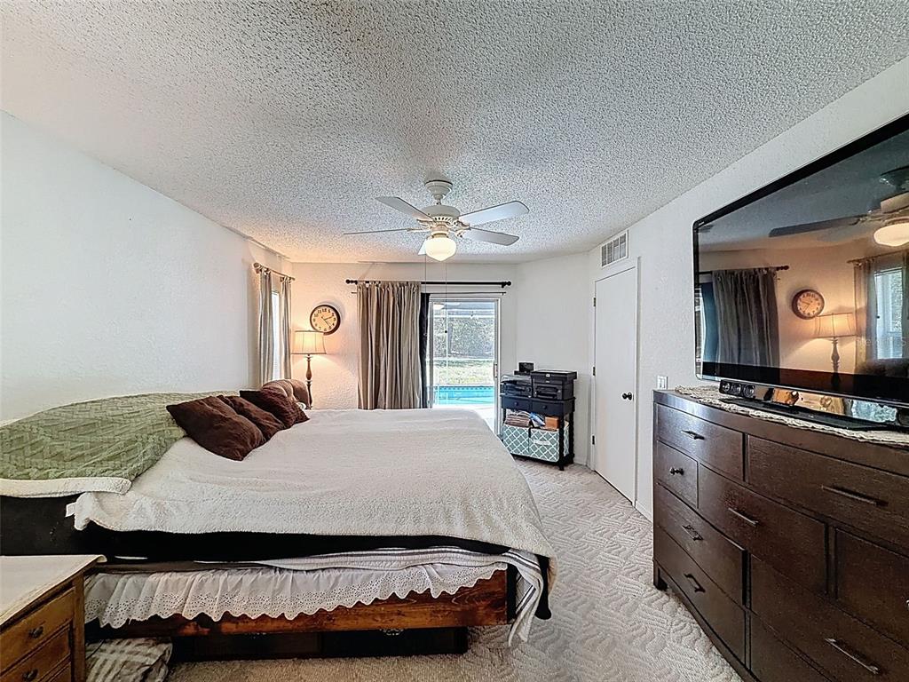 7221 Nightwalker Road Weeki Wachee, FL 34613 - Photo 13 of 50