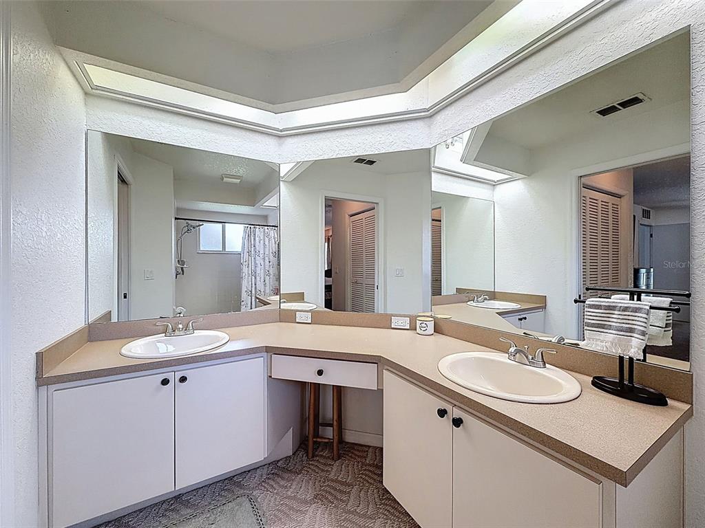 7221 Nightwalker Road Weeki Wachee, FL 34613 - Photo 15 of 50