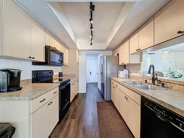 $350,000 | 7221 Nightwalker Road, Weeki Wachee, FL 34613