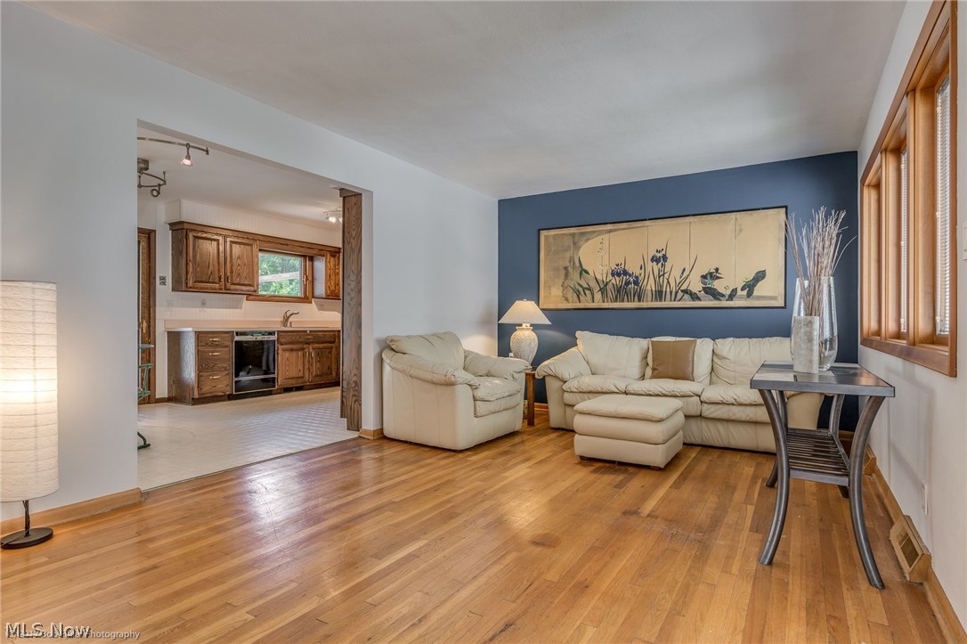 5767 Wilson Mills Road Cleveland, OH 44143 - Photo 6 of 22 Gallery Image 6