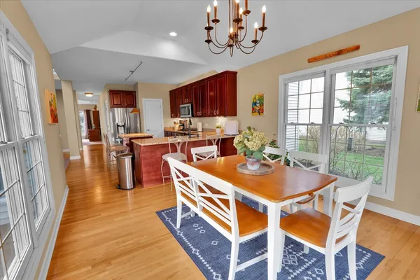$635,000 | 415 Mallard Point Drive, North Aurora, IL 60542