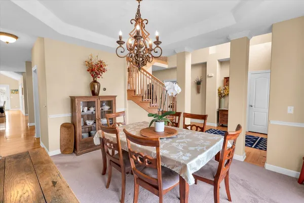 $635,000 | 415 Mallard Point Drive, North Aurora, IL 60542