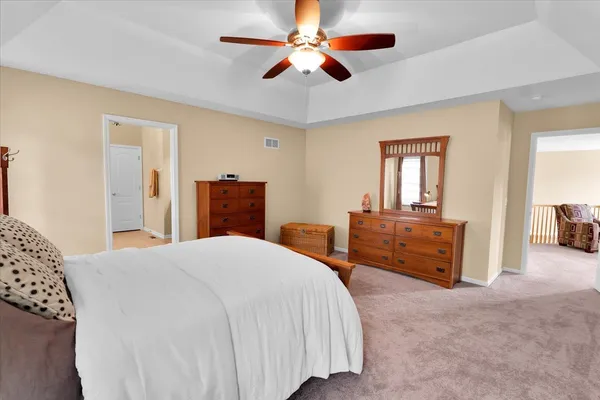$635,000 | 415 Mallard Point Drive, North Aurora, IL 60542