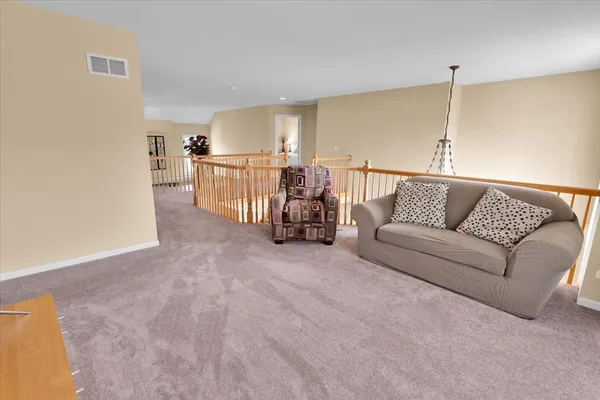 $635,000 | 415 Mallard Point Drive, North Aurora, IL 60542