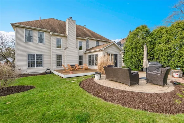 $635,000 | 415 Mallard Point Drive, North Aurora, IL 60542