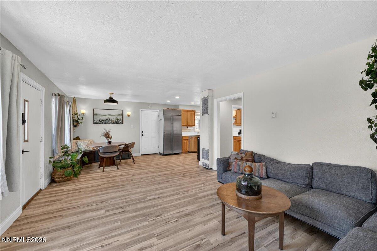 1305 Princess Avenue Reno, NV 89502 - Photo 8 of 26 08-DSC_6324