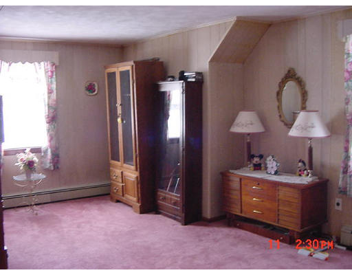 84 Danny Road Boston, MA 02136 - Photo 3 of 9 Gallery Image 3