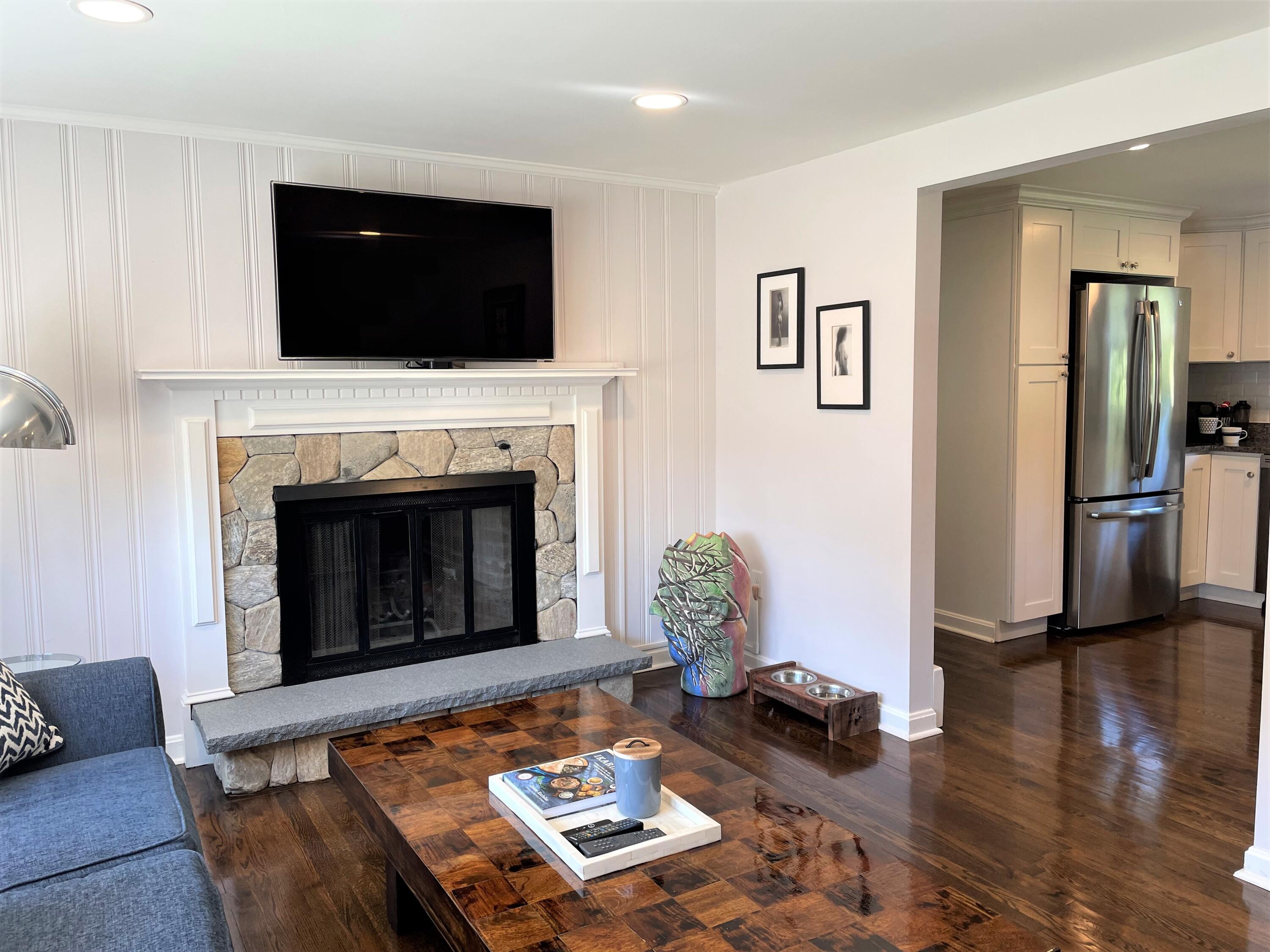 696 Queen Anne Road Harwich, MA 02645 - Photo 7 of 47 IMG_3099