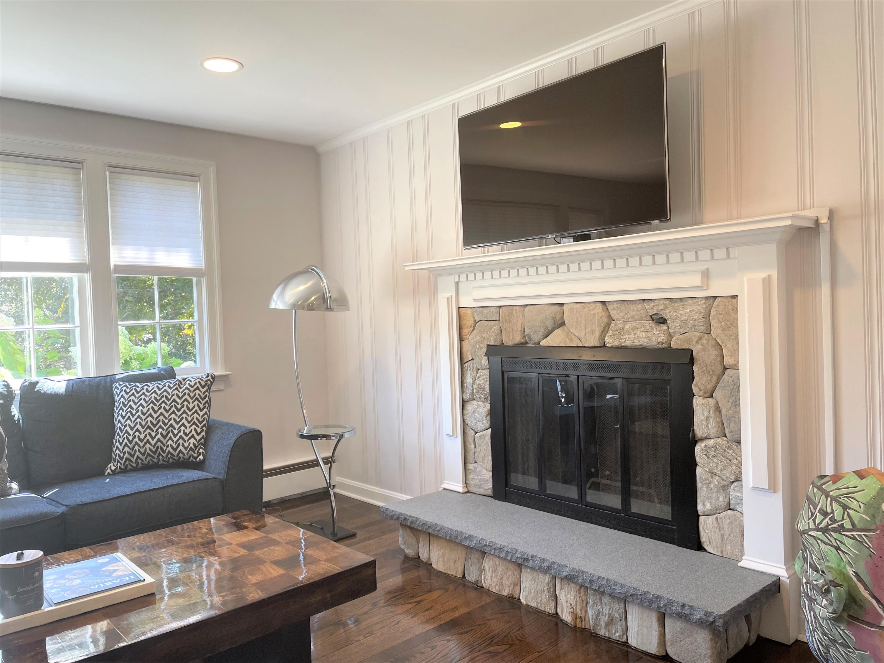 696 Queen Anne Road Harwich, MA 02645 - Photo 8 of 47 IMG_3109