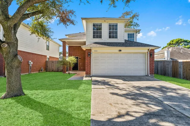 $245,000 | 1010 Willow W Drive, Houston, TX 77073