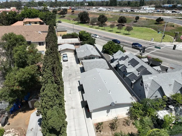 $1,299,900 | 500 East 15th Street, Santa Ana, CA 92701