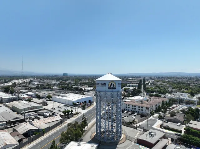 $1,299,900 | 500 East 15th Street, Santa Ana, CA 92701