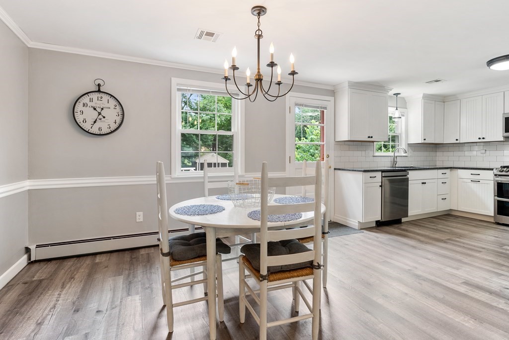 171 David Road Franklin, MA 02038 - Photo 8 of 37 Gallery Image 8