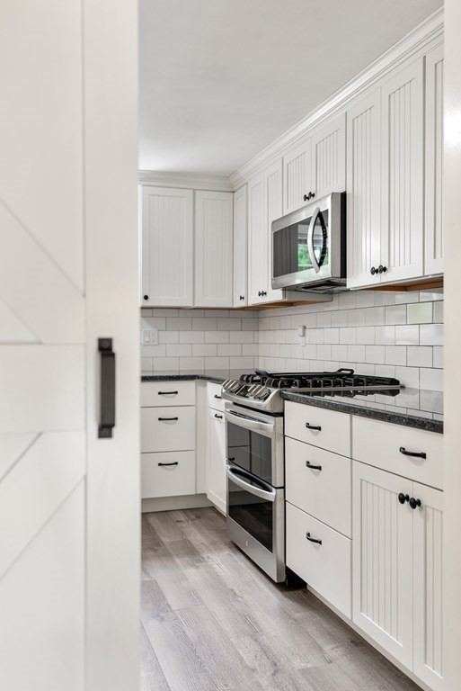 171 David Road Franklin, MA 02038 - Photo 9 of 37 Gallery Image 9