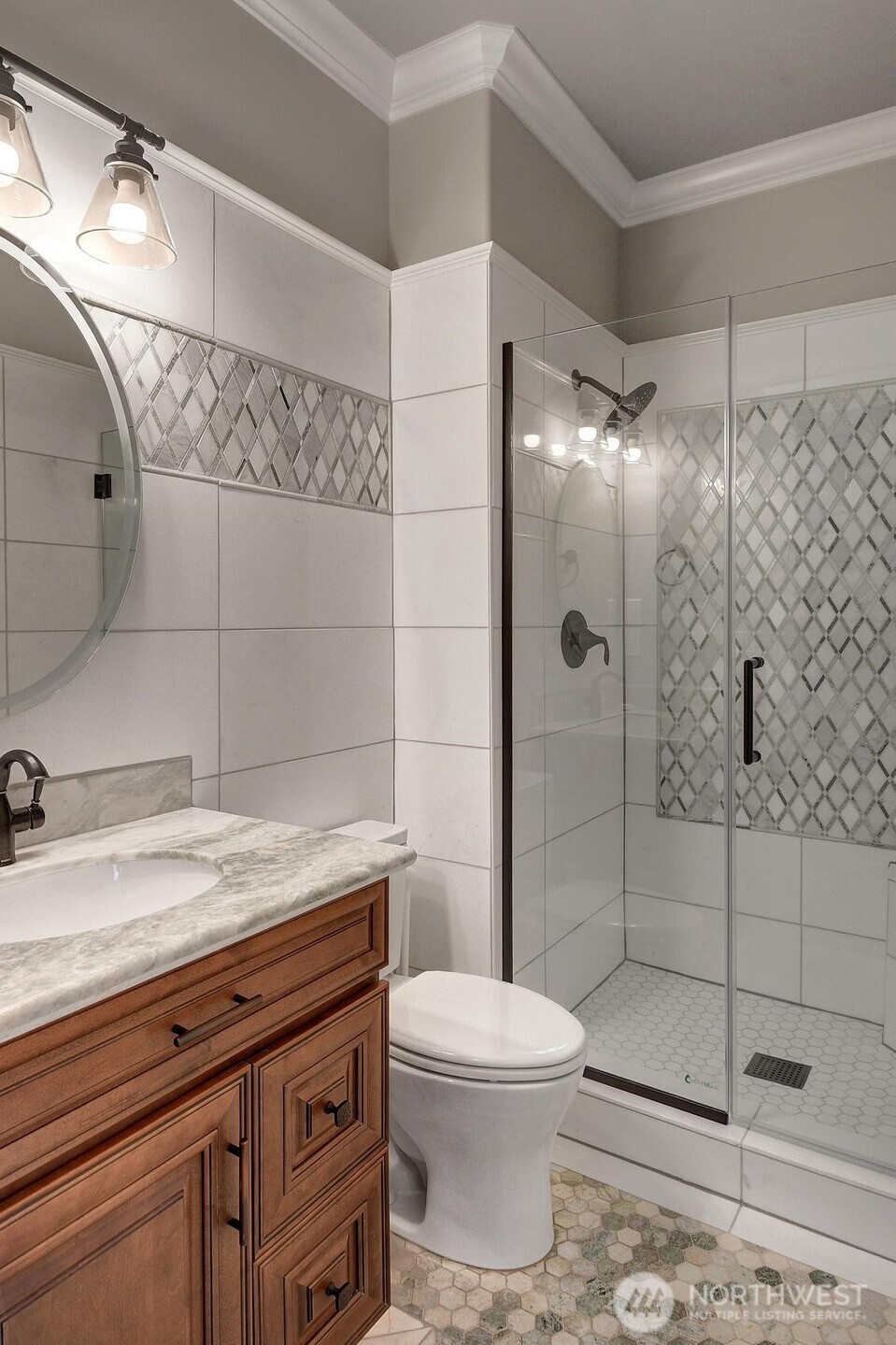 12206 Densmore Avenue North Seattle, WA 98133 - Photo 14 of 23