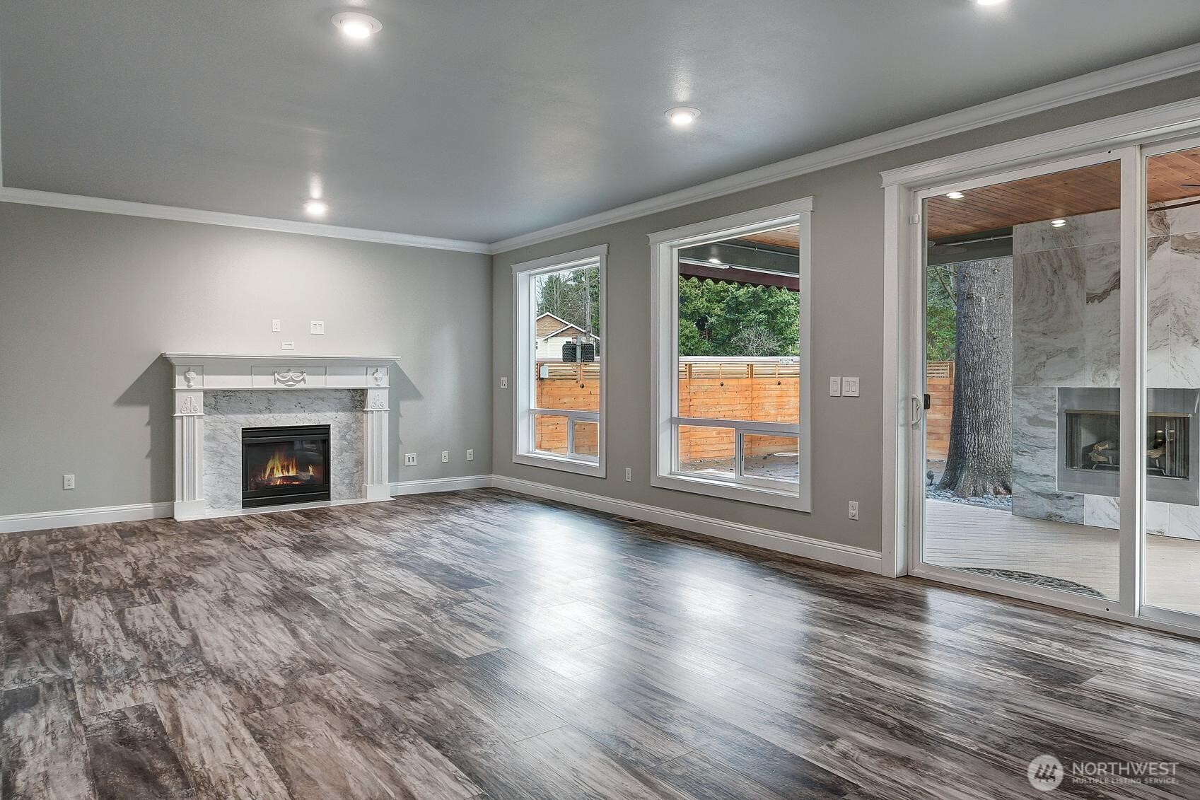 12206 Densmore Avenue North Seattle, WA 98133 - Photo 2 of 23