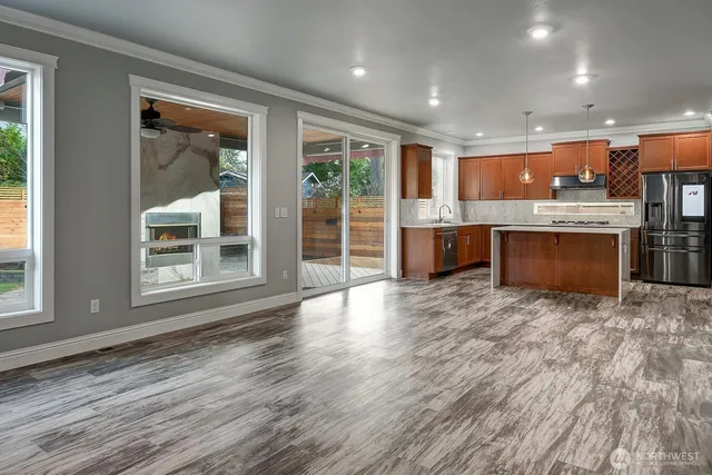 $5,250 | 12206 Densmore Avenue North, Seattle, WA 98133