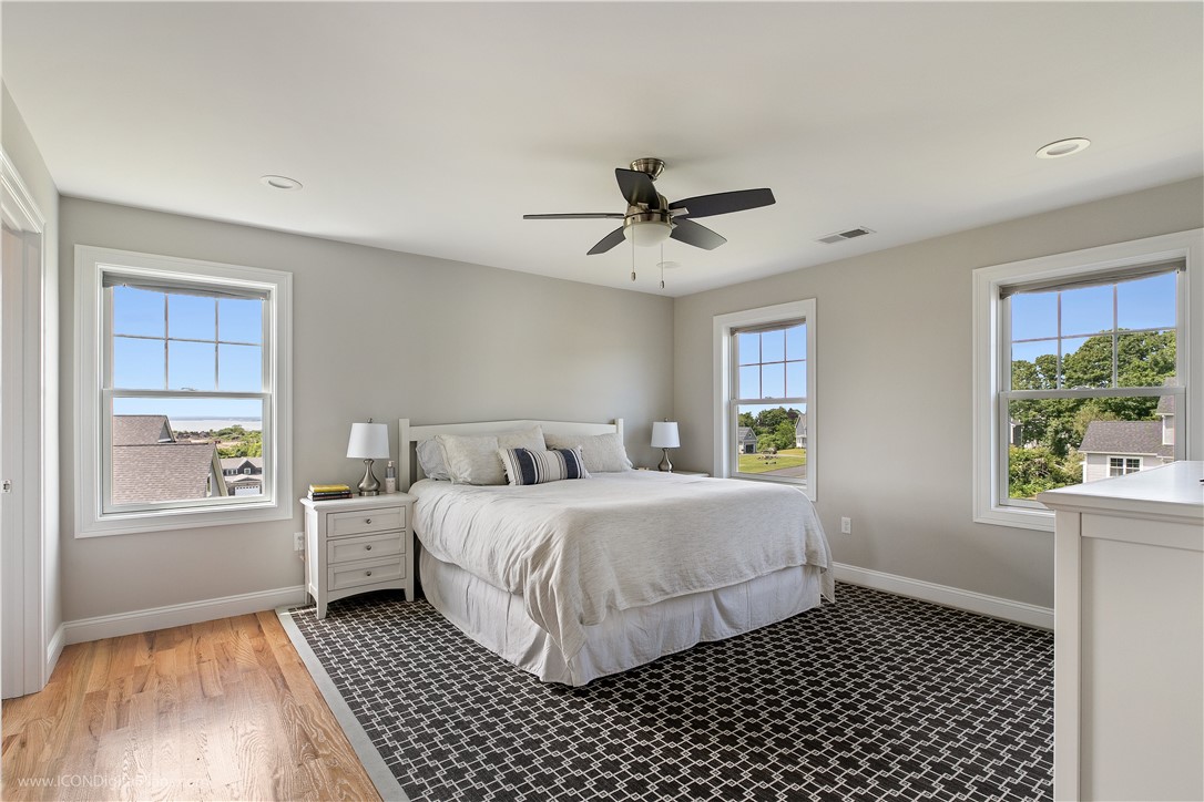 24 Coddington Highway Middletown, RI 02842 - Photo 19 of 30