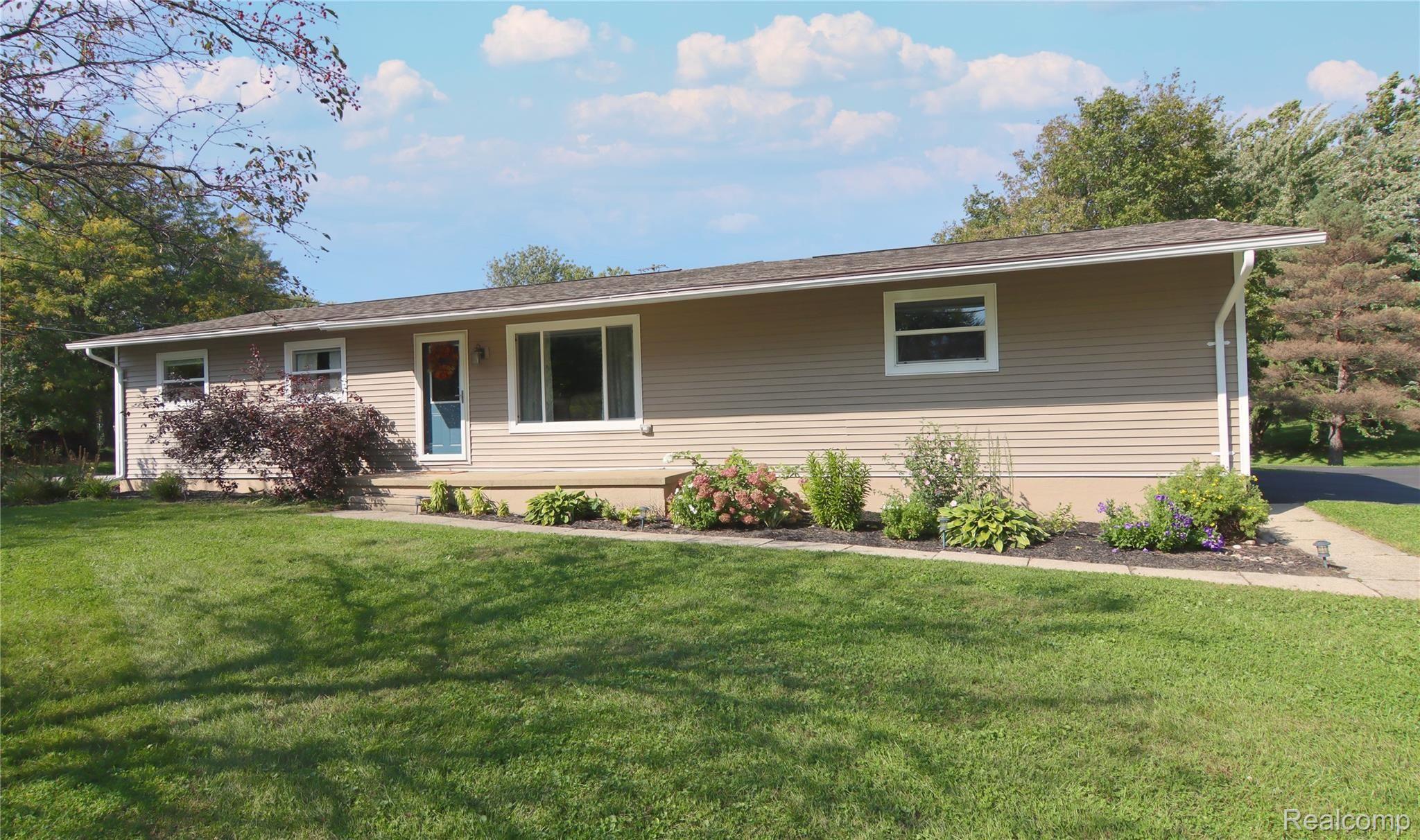 3342 East Rolston Road Fenton, MI 48430 - Photo 1 of 10 Front---2.jpg