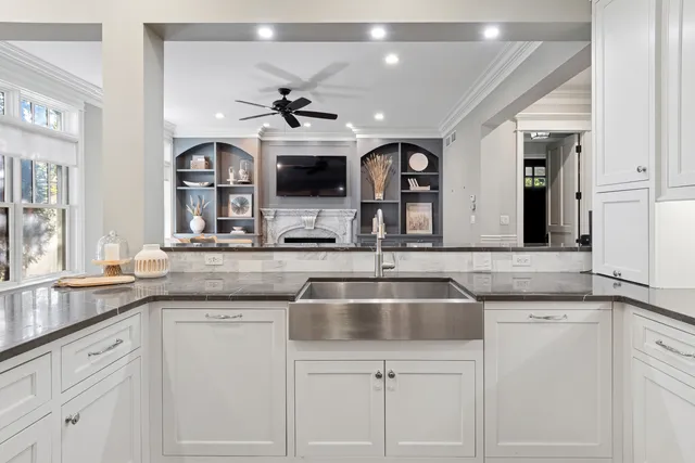 $1,950,000 | 203 South Columbia Street, Naperville, IL 60540