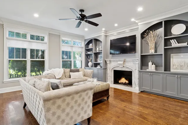 $1,950,000 | 203 South Columbia Street, Naperville, IL 60540